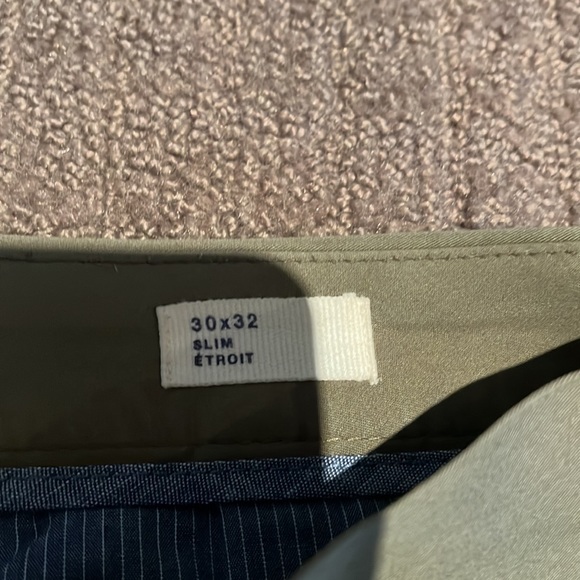 Gap slim khakis. Army green - Picture 3 of 3